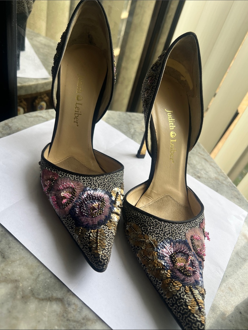 Judith Leiber Black Embellished Pointed-Toe D'Orsay Pumps